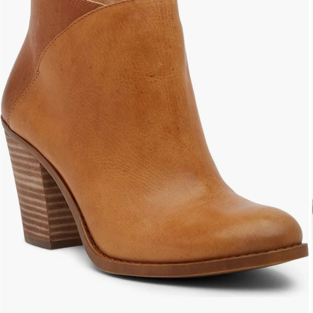 Lucky Brand Easa Leather Ankle Booties 5 - Picture 1 of 6